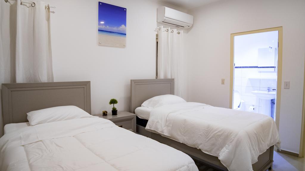 Villa Noah Palm Beach Екстер'єр фото